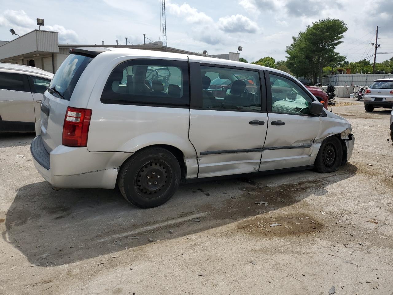 2008 Dodge Caravan - Image 3
