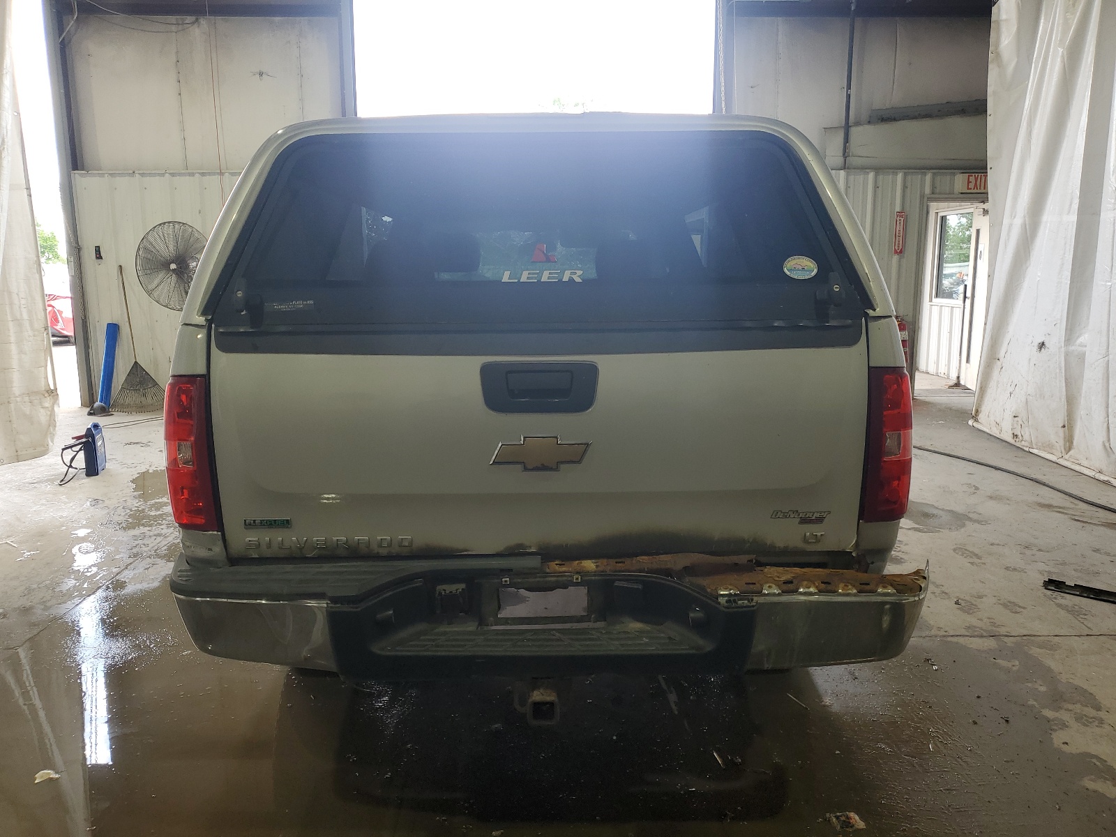 1GCNKSE04BZ241398 2011 Chevrolet Silverado K1500 Lt