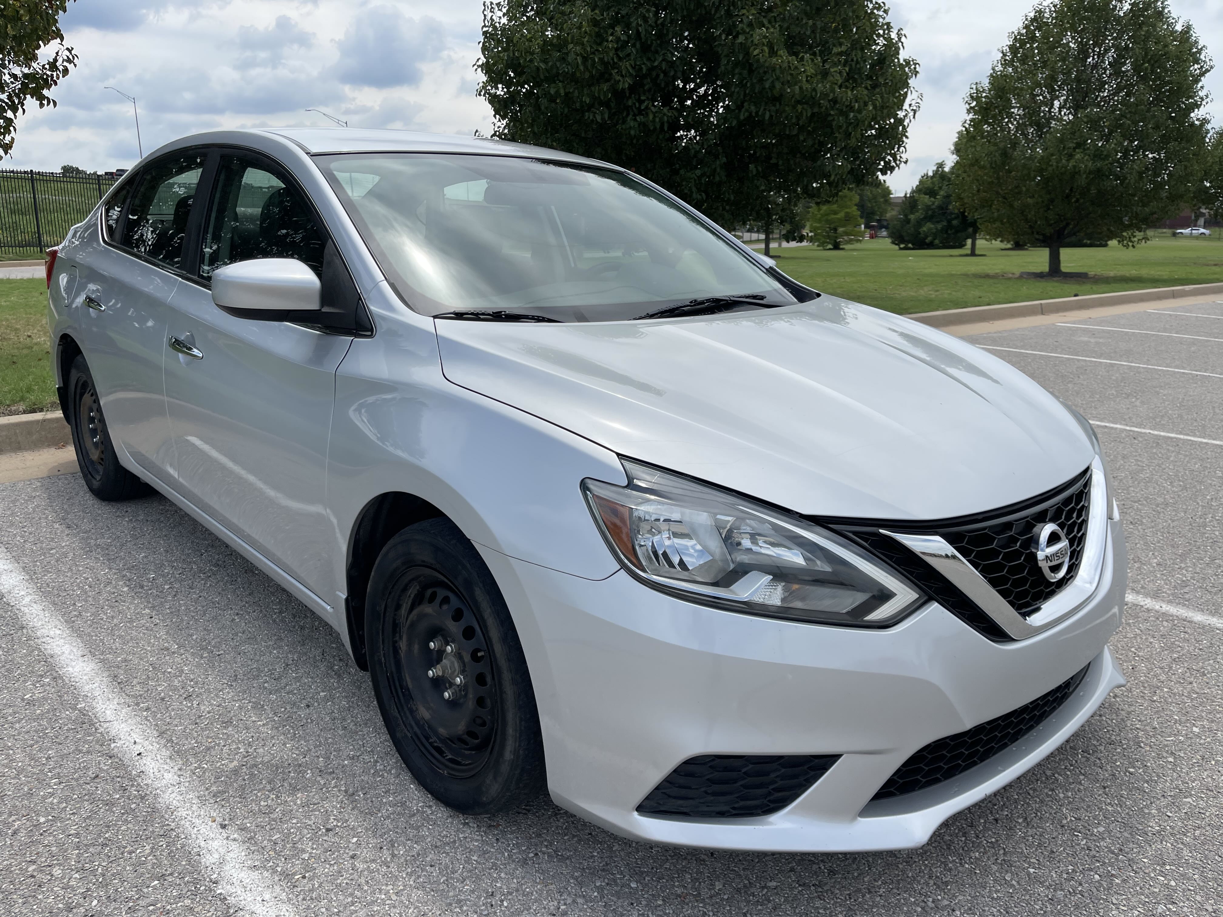 2018 Nissan Sentra S vin: 3N1AB7AP3JY210198