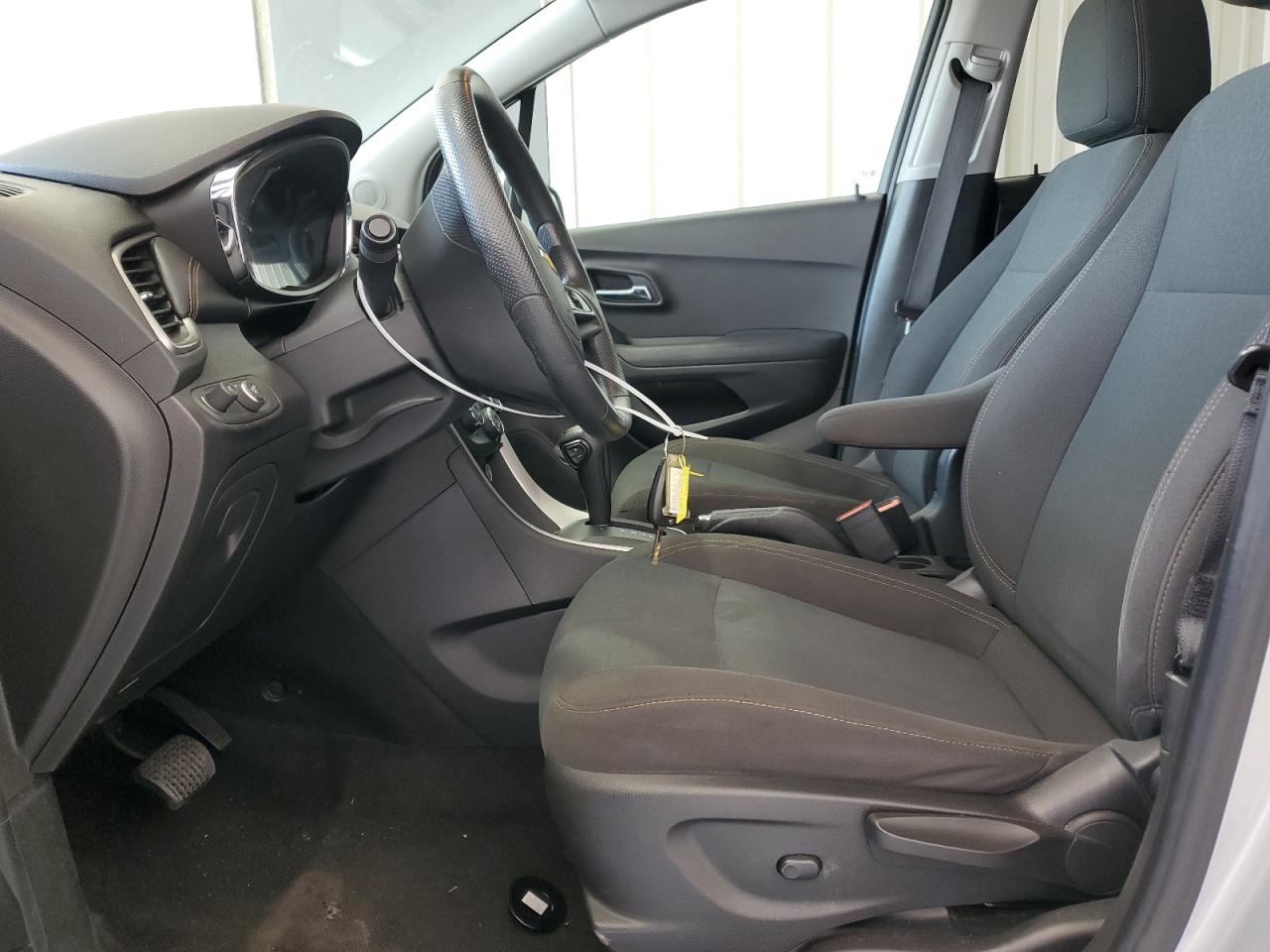 2020 Chevrolet Trax Ls VIN: KL7CJKSB4LB312199 Lot: 64987074