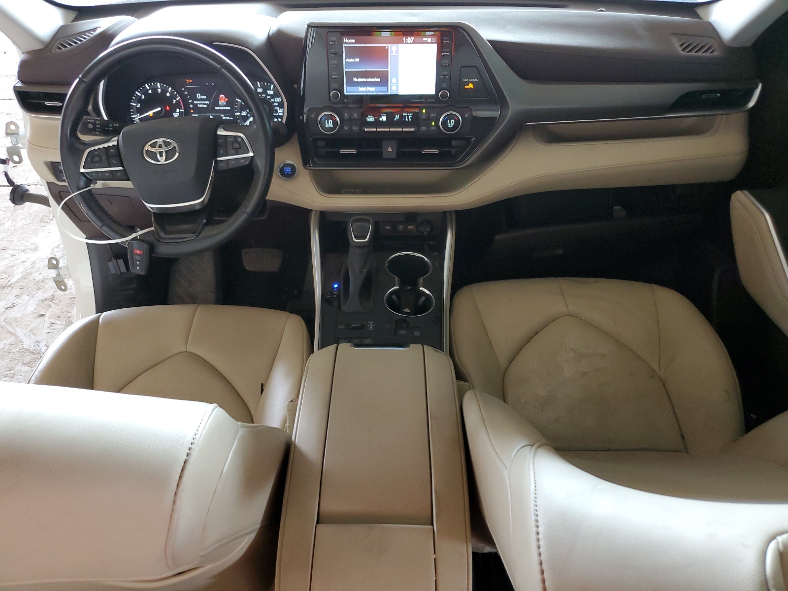 5TDHZRBH9MS133536 2021 Toyota Highlander Xle