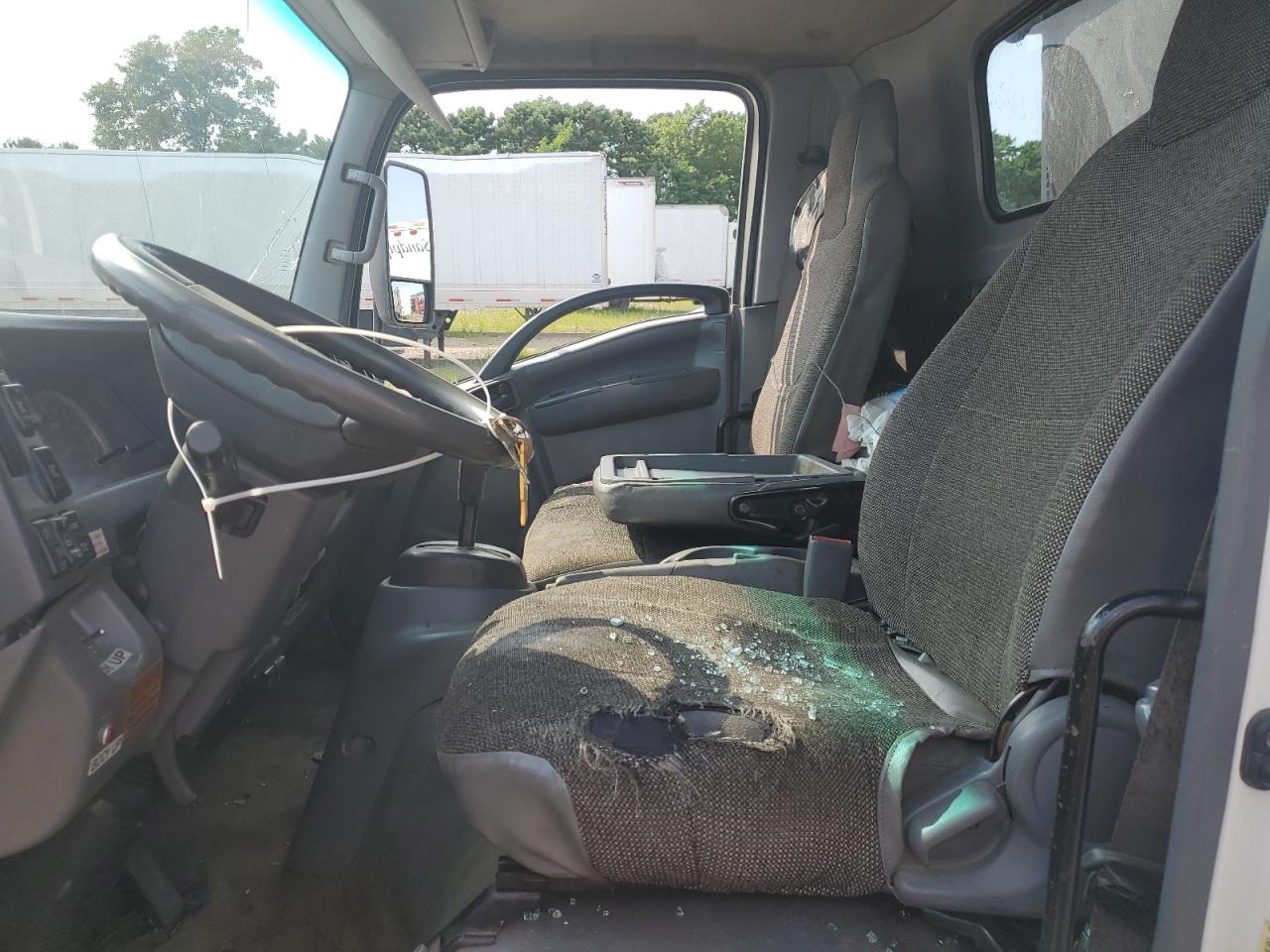 2015 Isuzu Nrr VIN: JALE5W165F7301830 Lot: 64090844