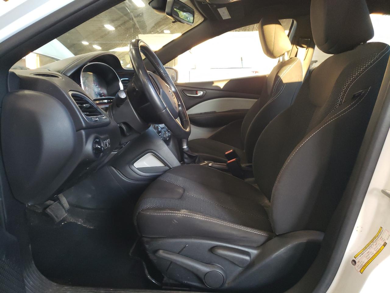 2015 Dodge Dart Sxt VIN: 1C3CDFBB0FD410757 Lot: 63084184