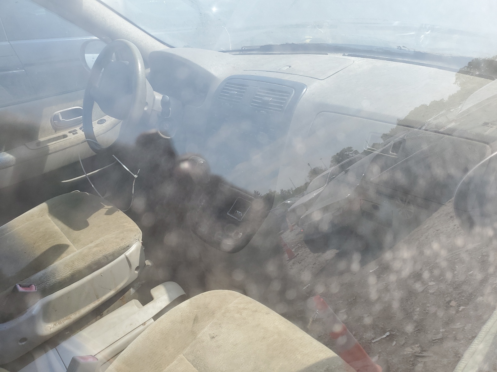 KNDUP132956684700 2005 Kia Sedona Ex