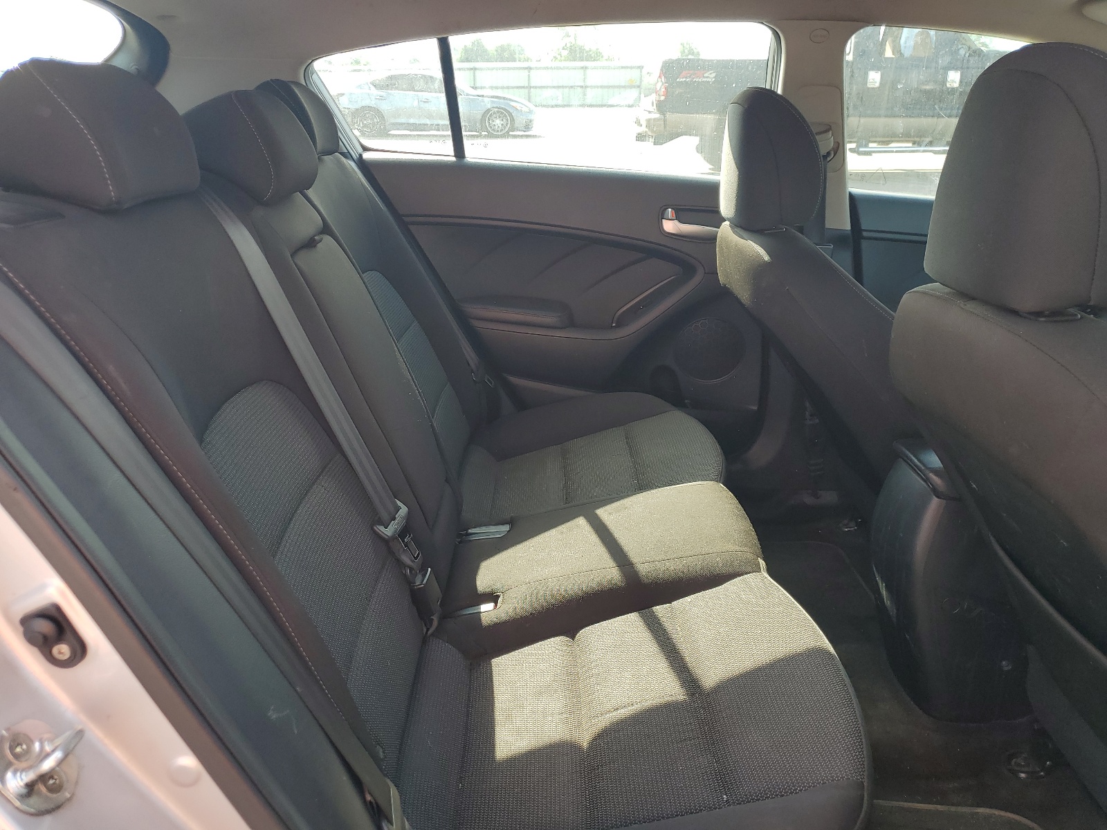 KNAFK5A80H5711554 2017 Kia Forte Lx