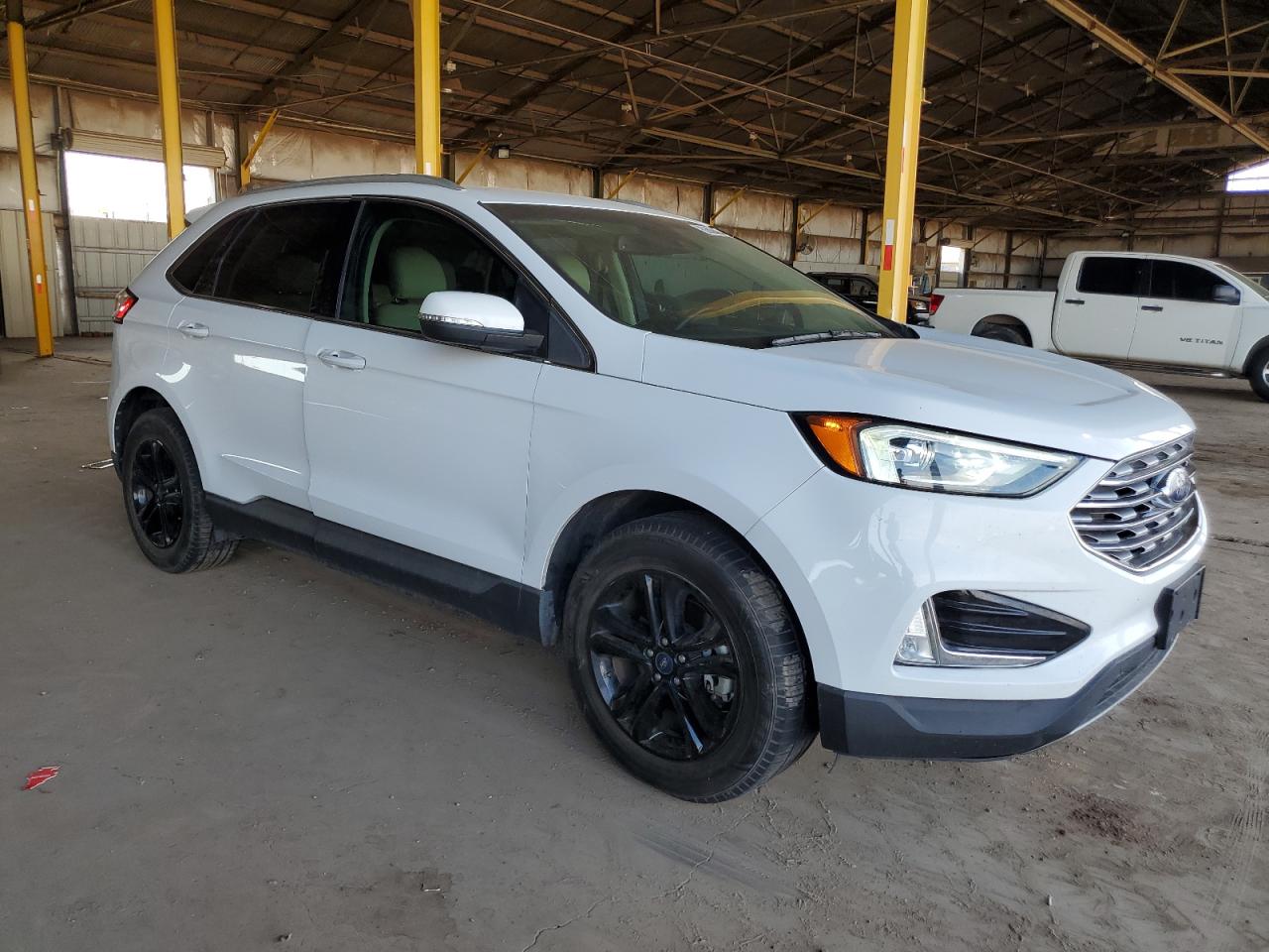 2019 Ford Edge - Image 4