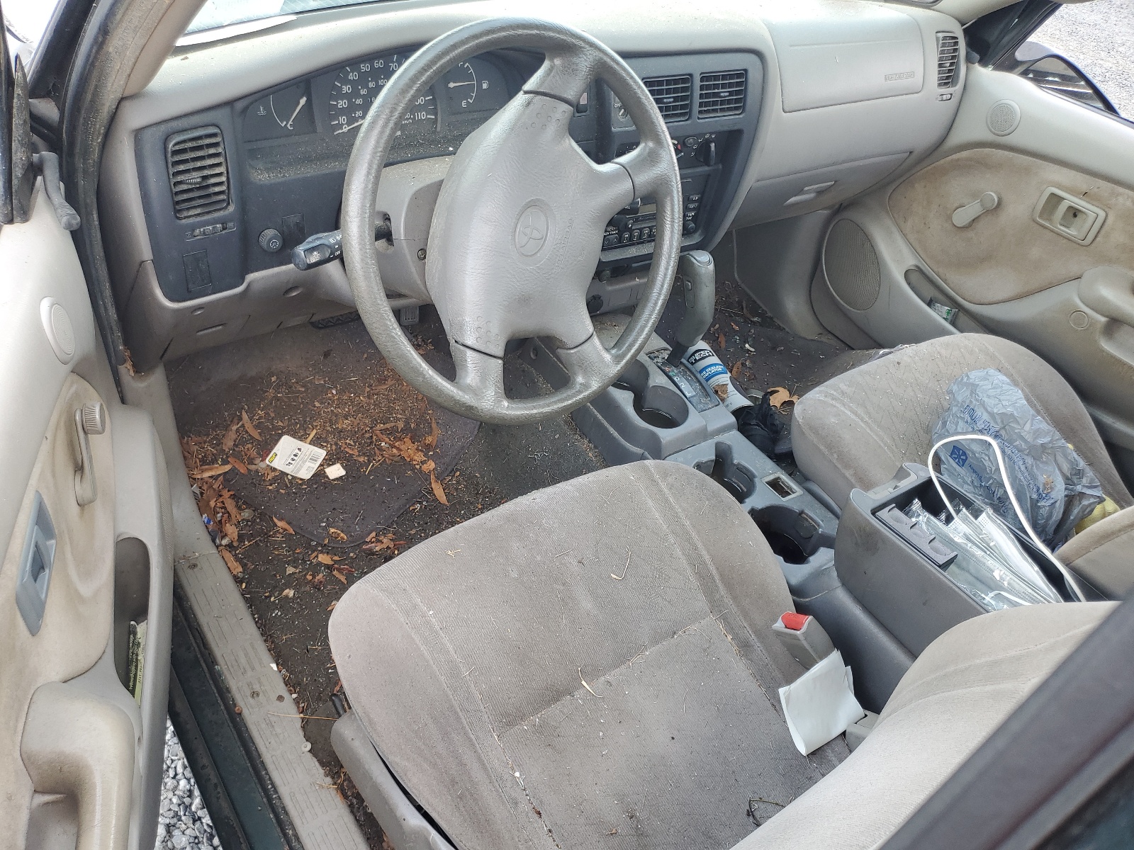 5TENL42N41Z848168 2001 Toyota Tacoma