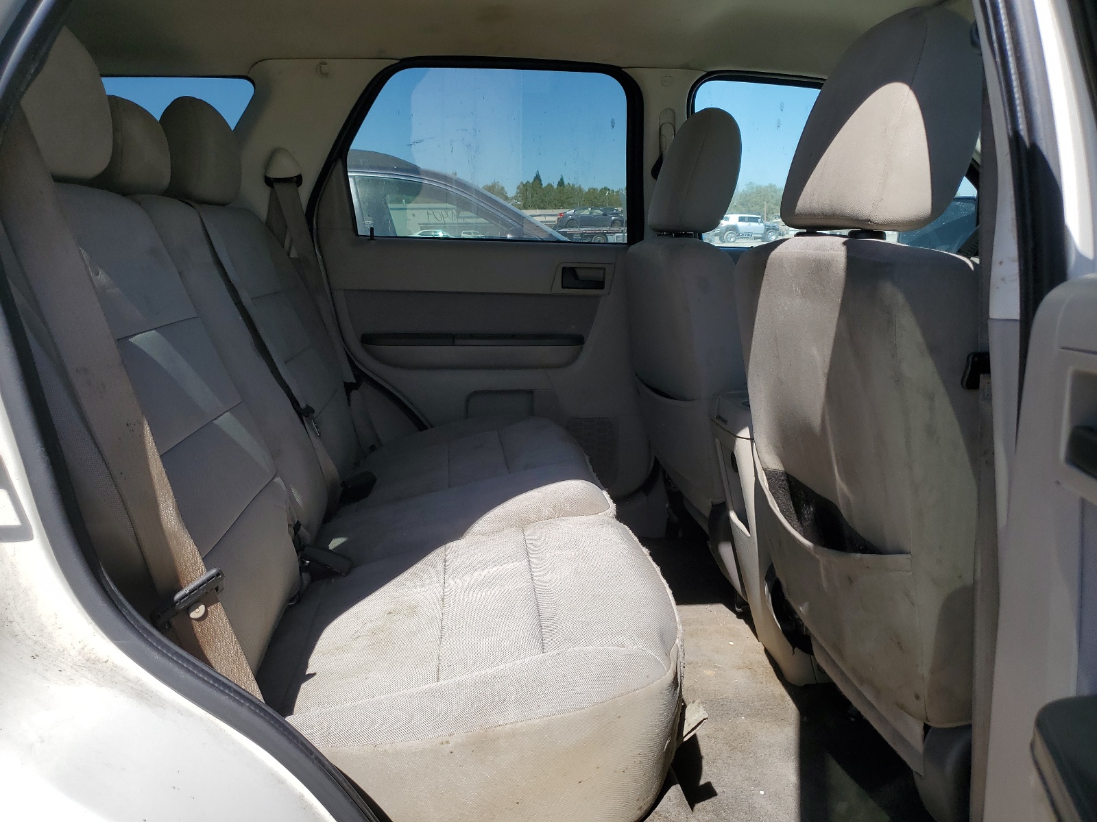 1FMCU0DG2BKC17819 2011 Ford Escape Xlt