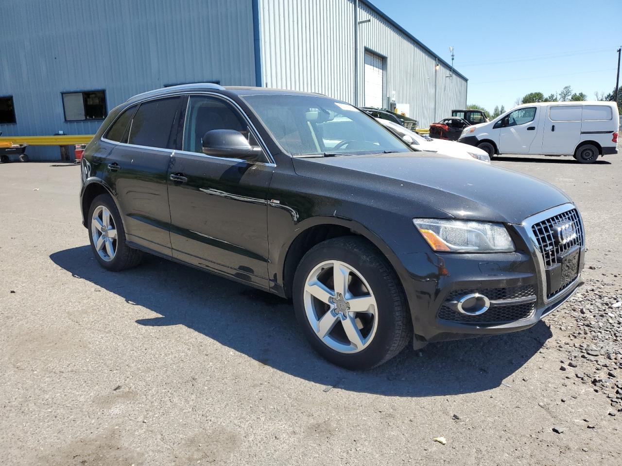 WA1DKAFP1BA016981 2011 Audi Q5 Premium Plus