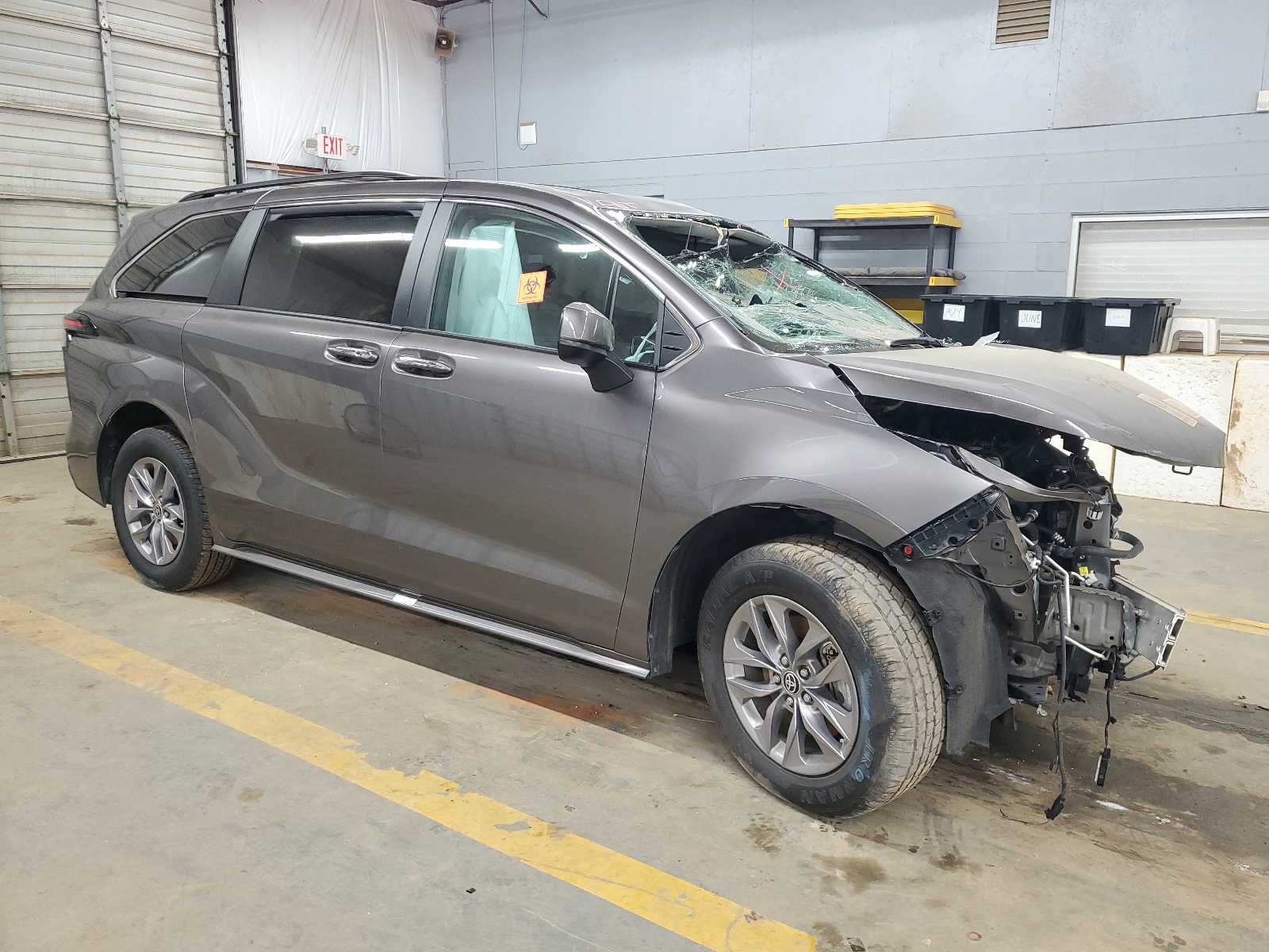 2023 Toyota Sienna Xle vin: 5TDYRKEC8PS159718