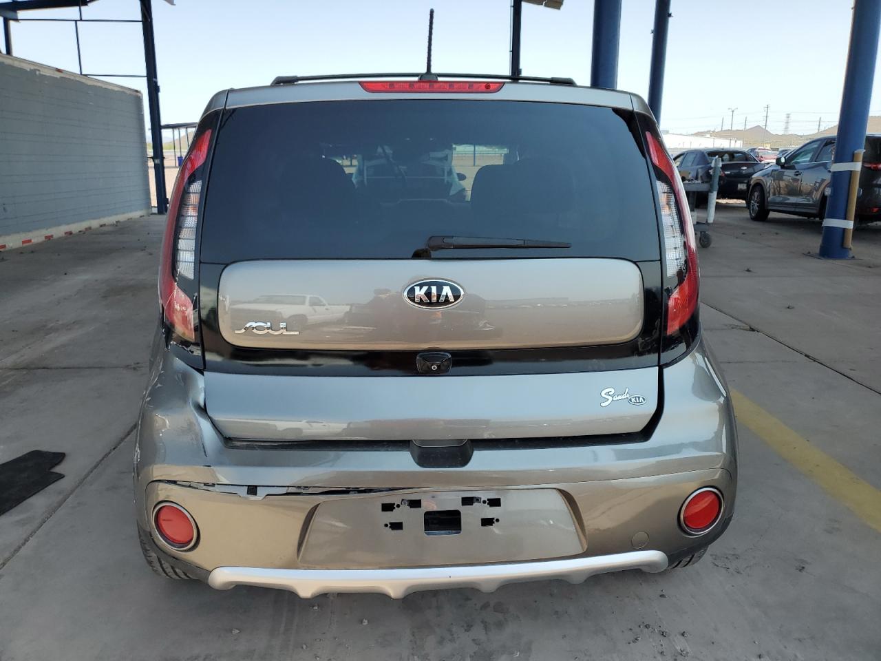 2017 Kia Soul + VIN: KNDJP3A58H7433967 Lot: 64389934