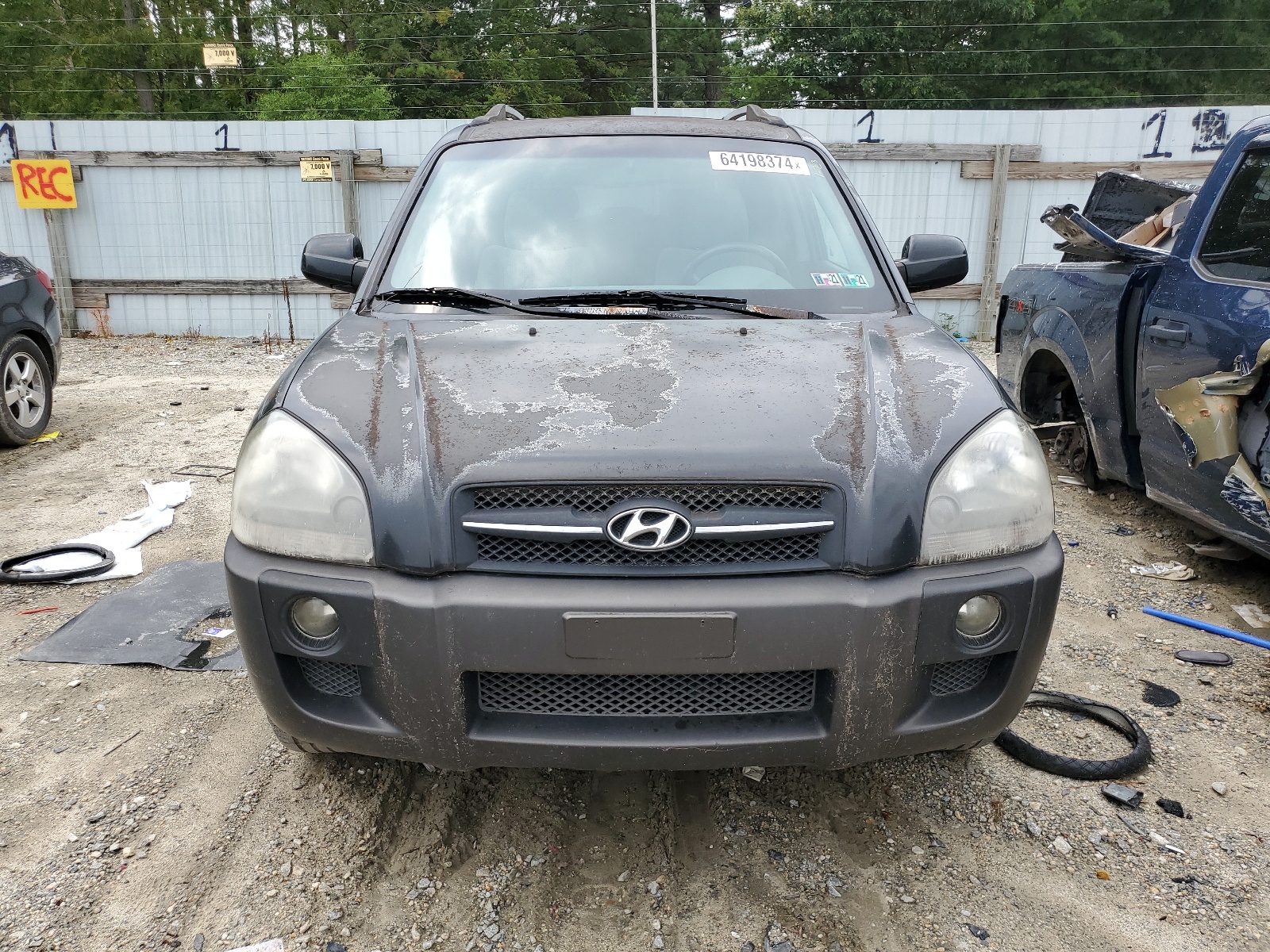 KM8JN12D75U043807 2005 Hyundai Tucson Gls