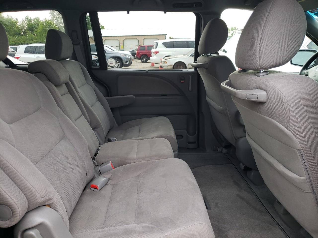 2010 Honda Odyssey - Image 11