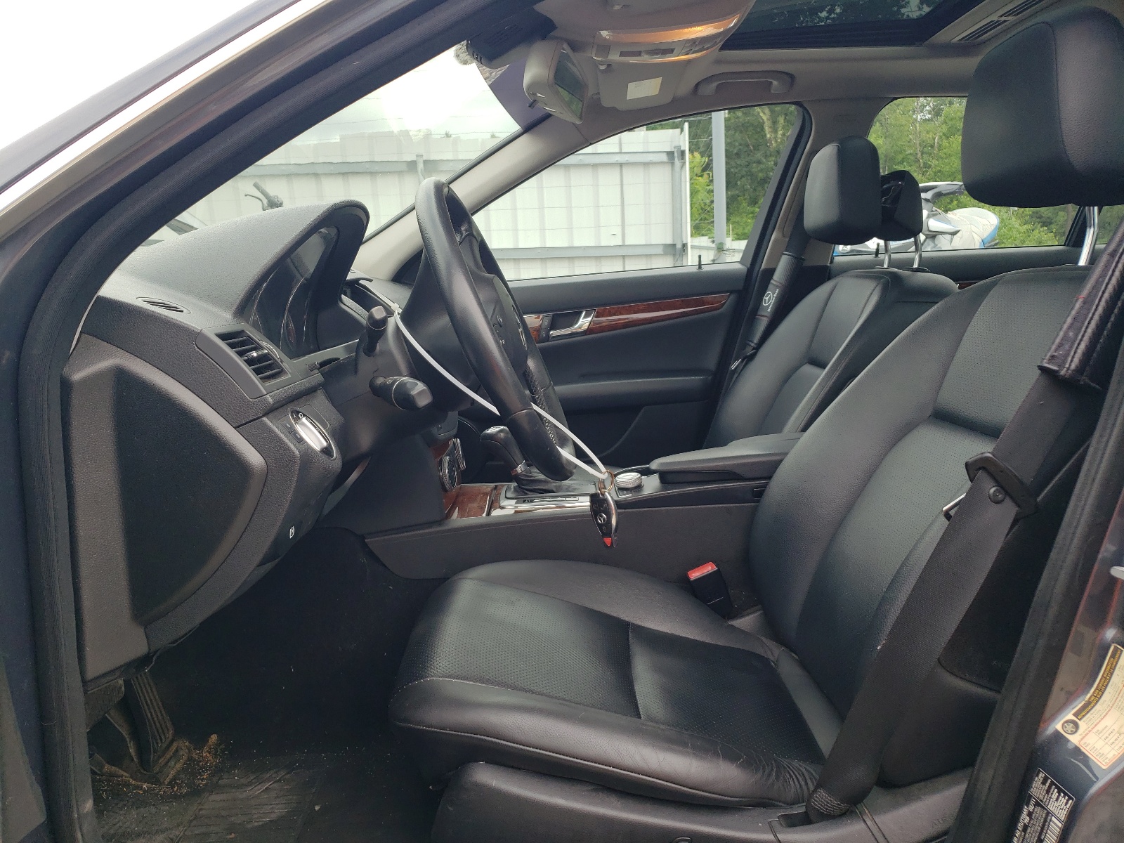 WDDGF8BB2BR165806 2011 Mercedes-Benz C 300 4Matic