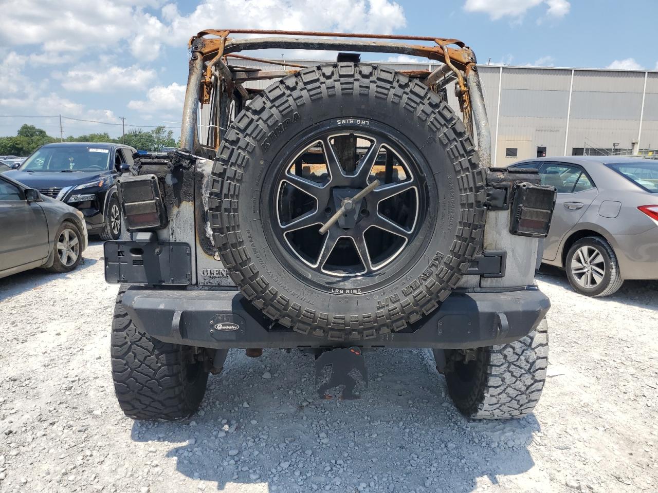 1C4BJWDGXJL870113 2018 Jeep Wrangler Unlimited Sport