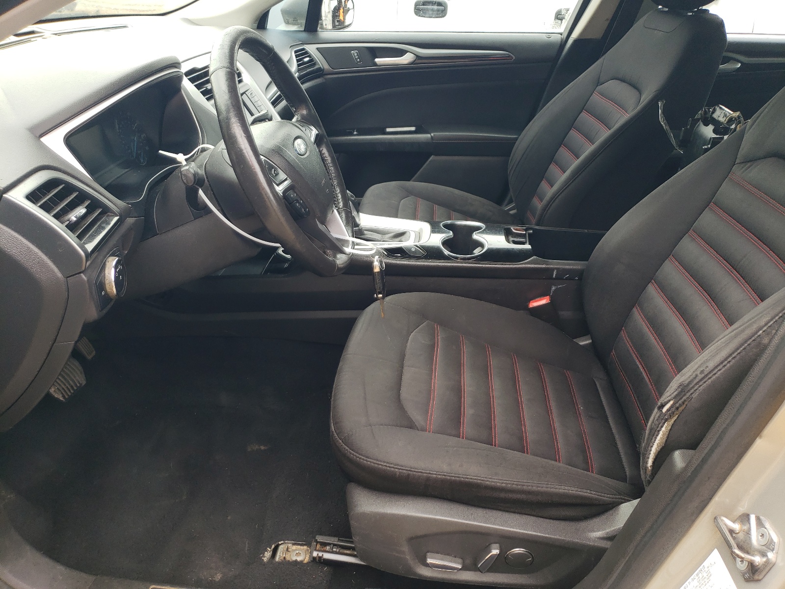 3FA6P0H76FR193812 2015 Ford Fusion Se