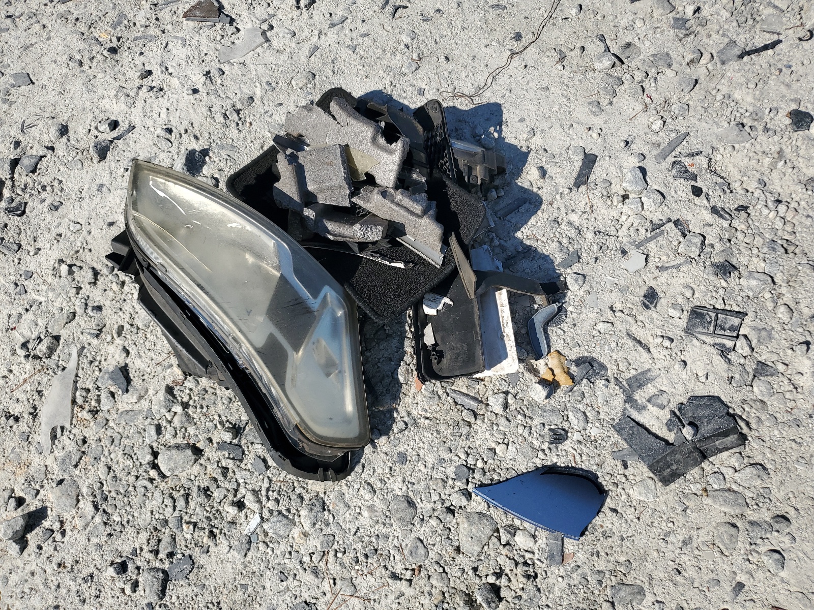 KNDJT2A28A7036275 2010 Kia Soul +