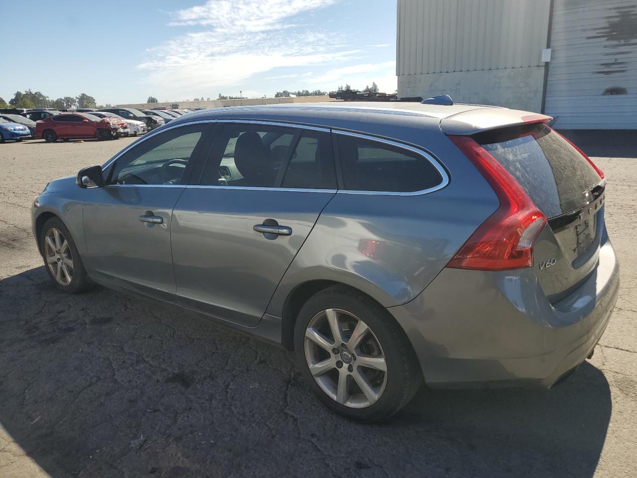 YV140MEK3H1333263 2017 VOLVO V60 - Image 2