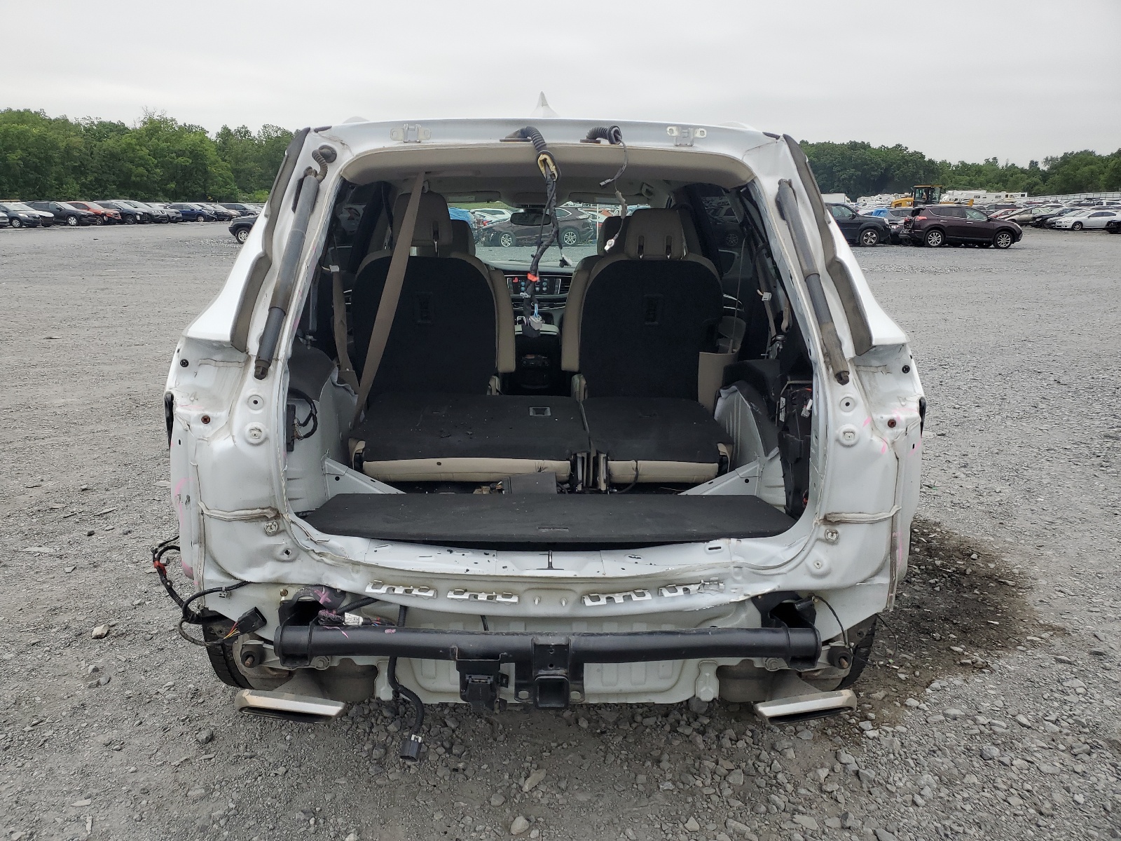 5GAEVBKW1JJ140821 2018 Buick Enclave Premium