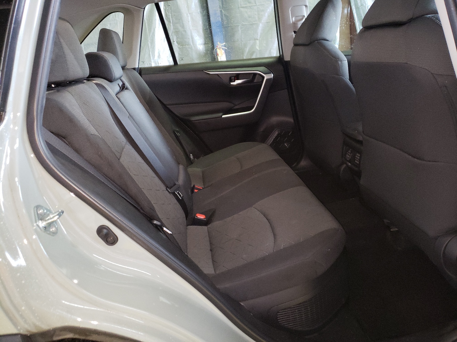 4T3RWRFV5NU059450 2022 Toyota Rav4 Xle