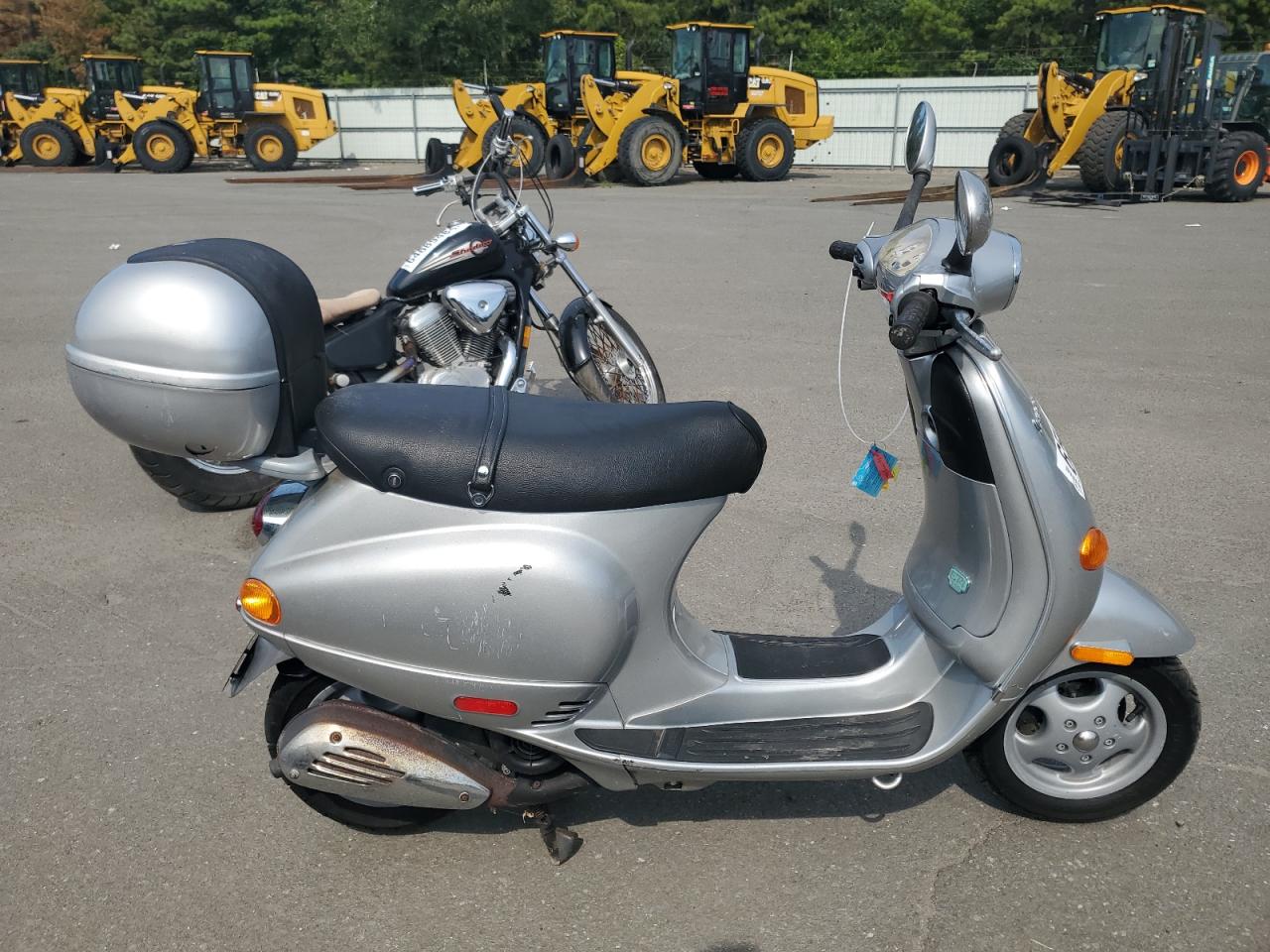 2001 Vespa M198F  للبيع في Brookhaven، NY - Side