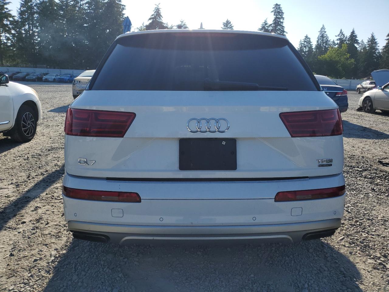 WA1VAAF75HD025231 2017 Audi Q7 Prestige