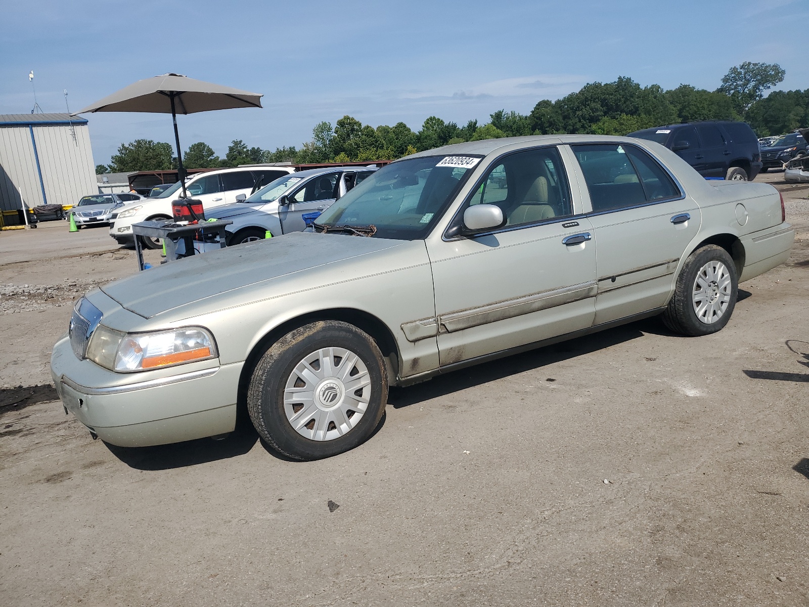 2MEFM74W74X673475 2004 Mercury Grand Marquis Gs