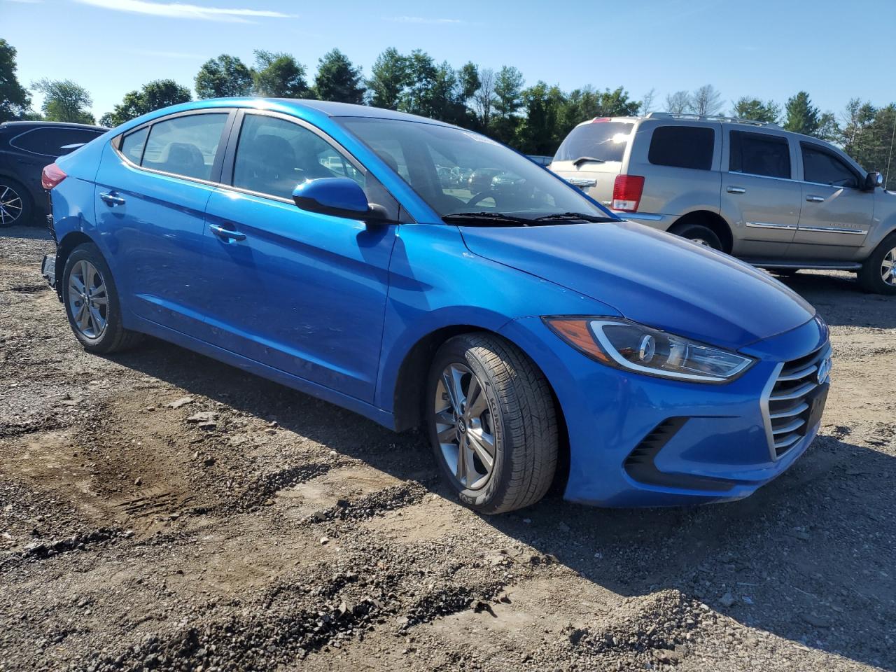 VIN KMHD84LFXHU241517 2017 HYUNDAI ELANTRA no.4