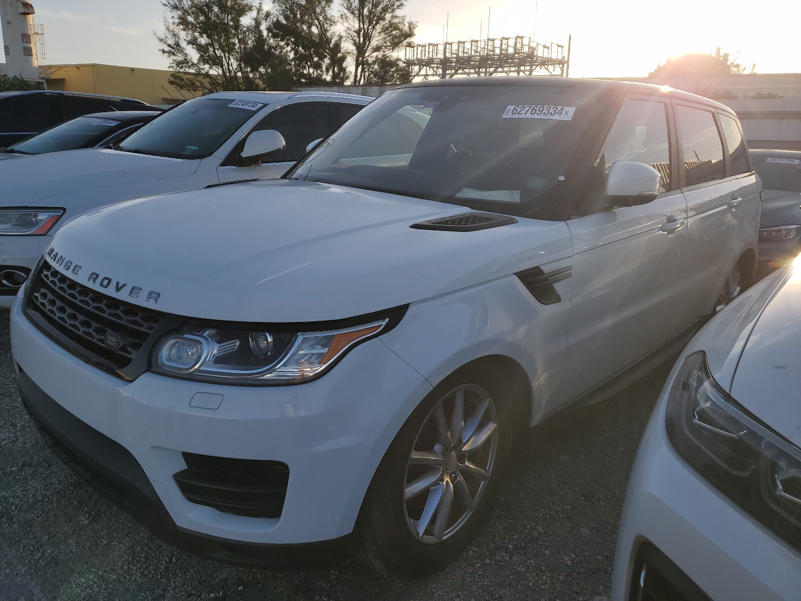 2017 Land Rover Range Rover Sport Se vin: SALWG2FK0HA669488