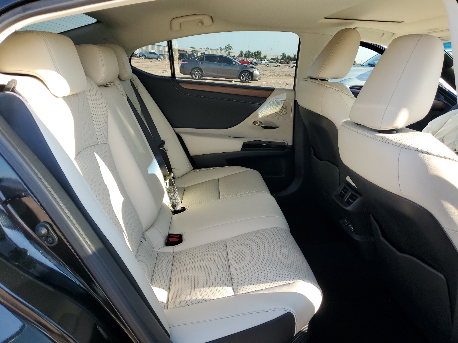 58ADA1C17RU046704 2024 Lexus Es 300H Base