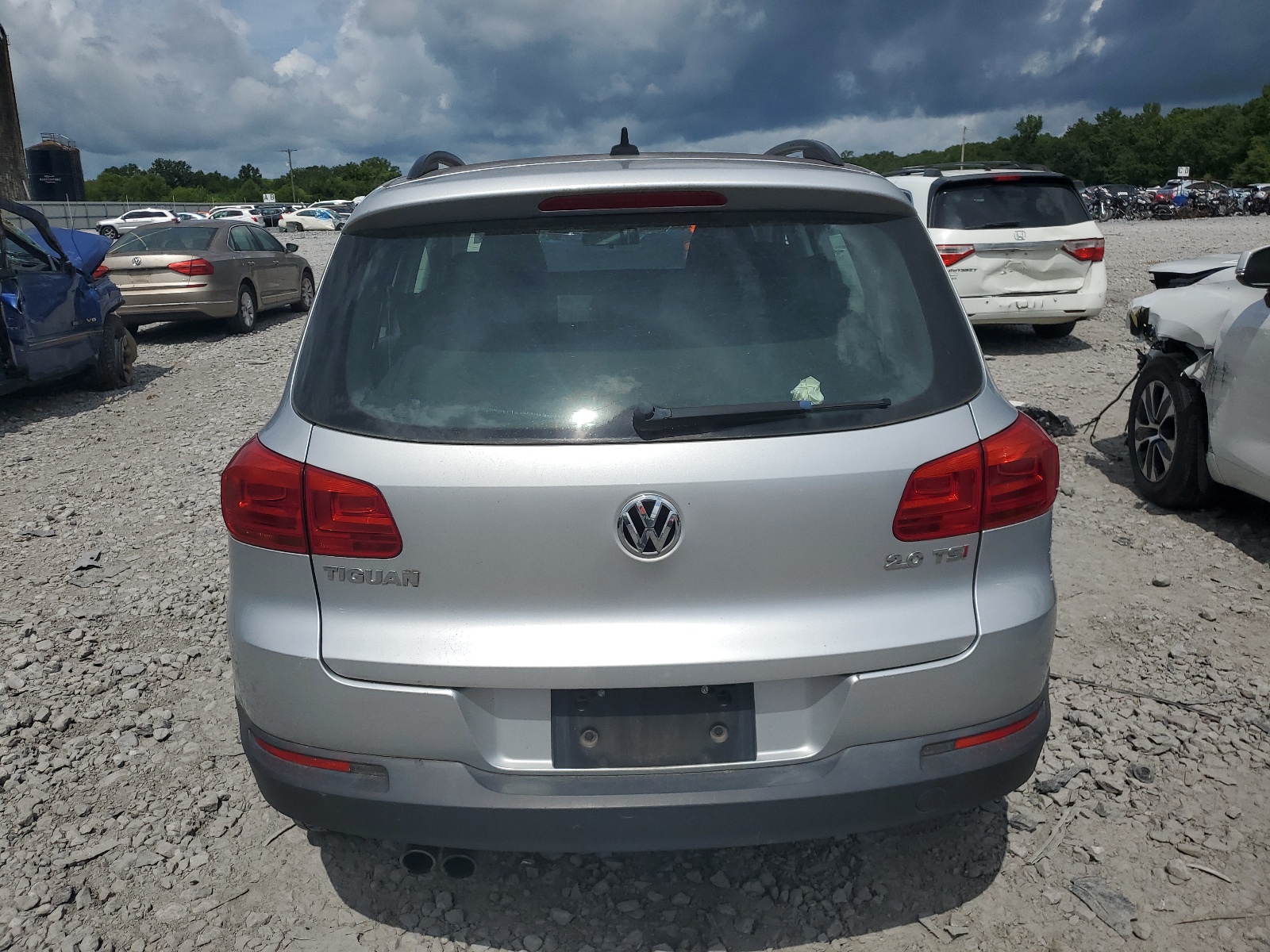 WVGAV7AX9FW546064 2015 Volkswagen Tiguan S