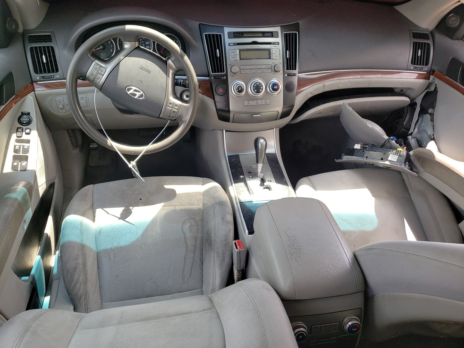 KM8NU73C37U016085 2007 Hyundai Veracruz Gls