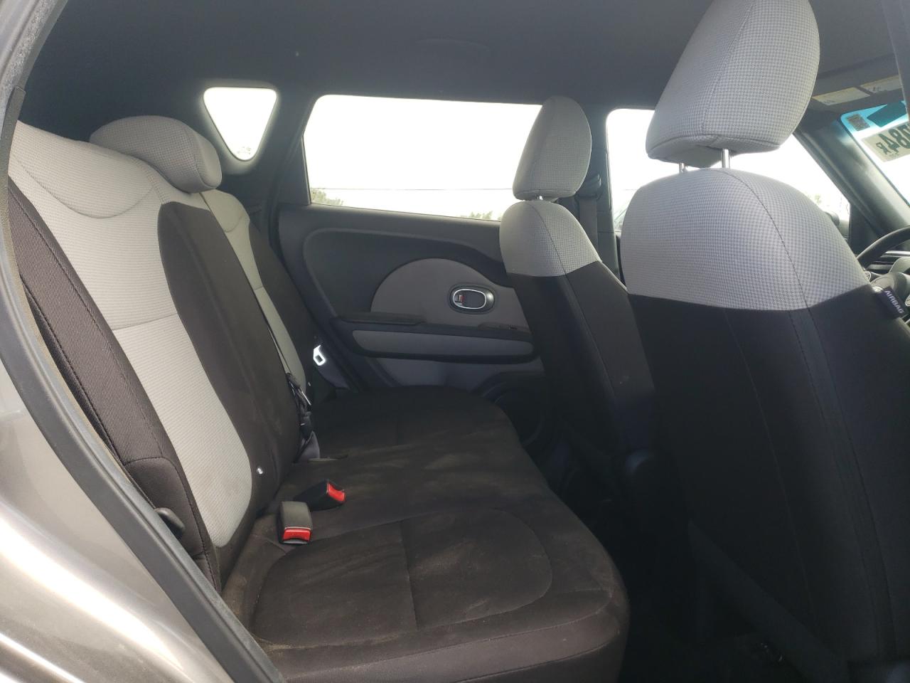 2015 Kia Soul VIN: KNDJN2A2XF7187278 Lot: 63927984