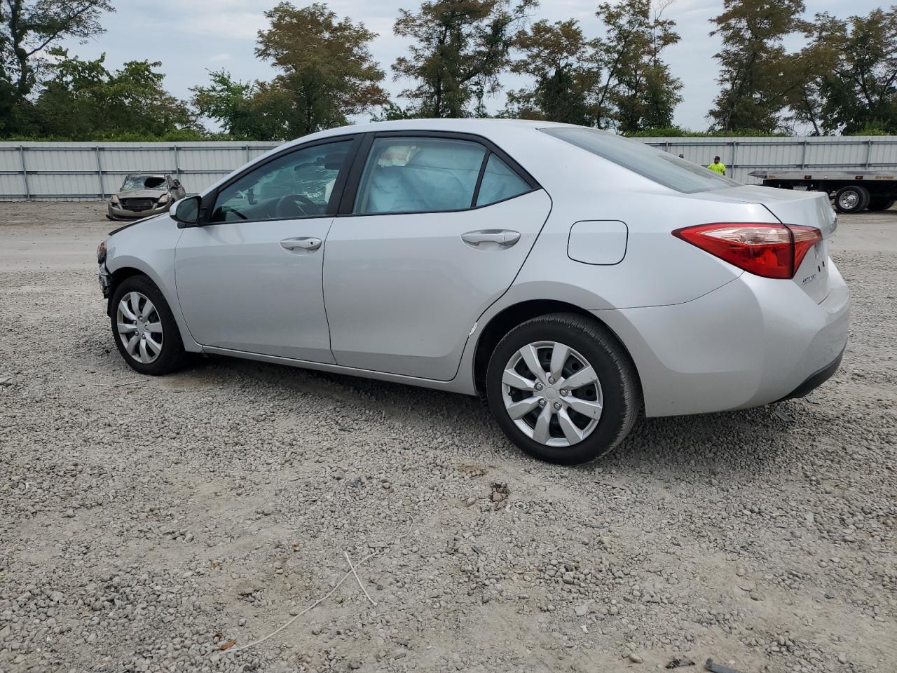 2T1BURHE8HC882280 2017 TOYOTA COROLLA - Image 2