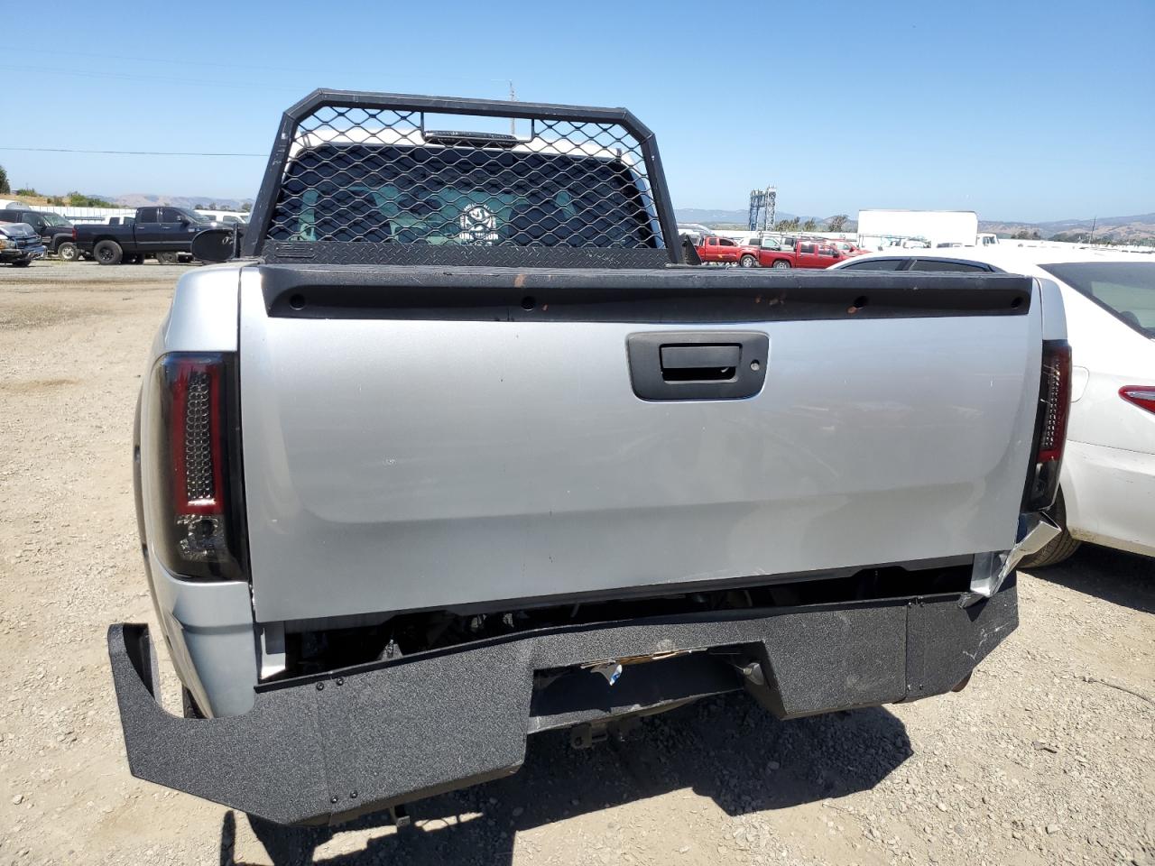 1GCRCSE00BZ306861 2011 Chevrolet Silverado C1500 Lt