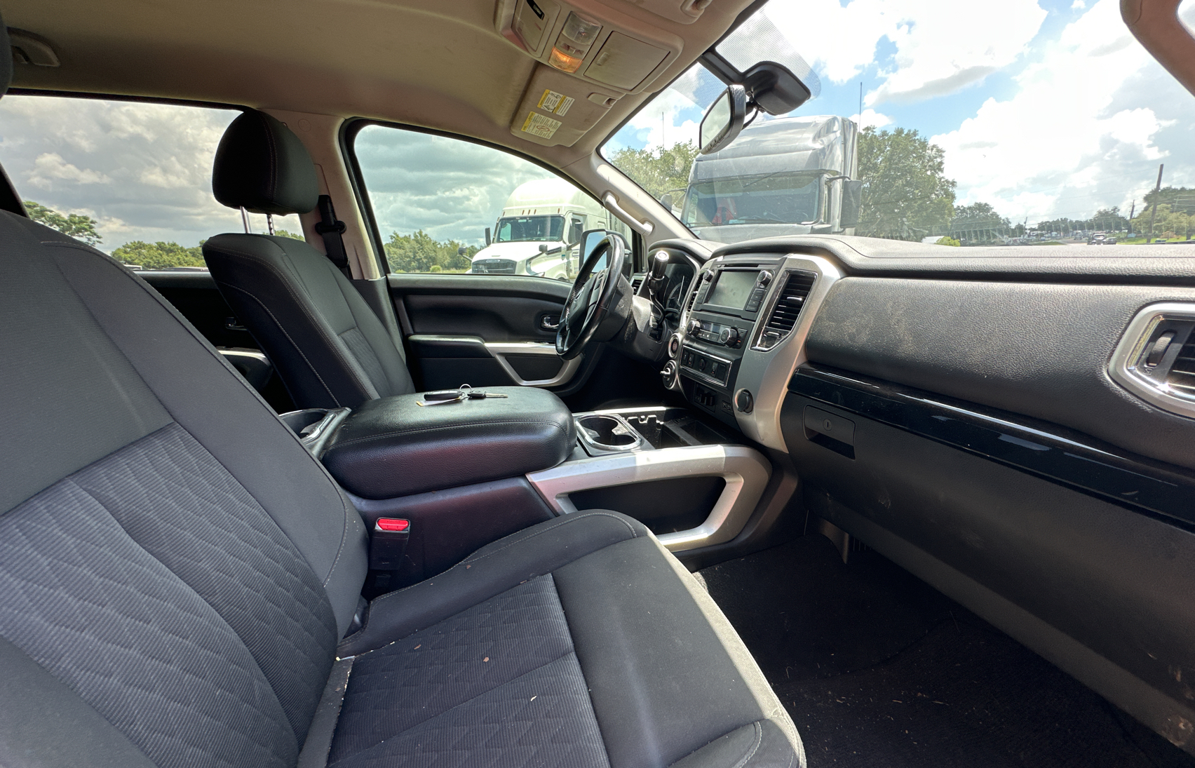 2019 Nissan Titan Xd Sl vin: 1N6BA1F46KN527582