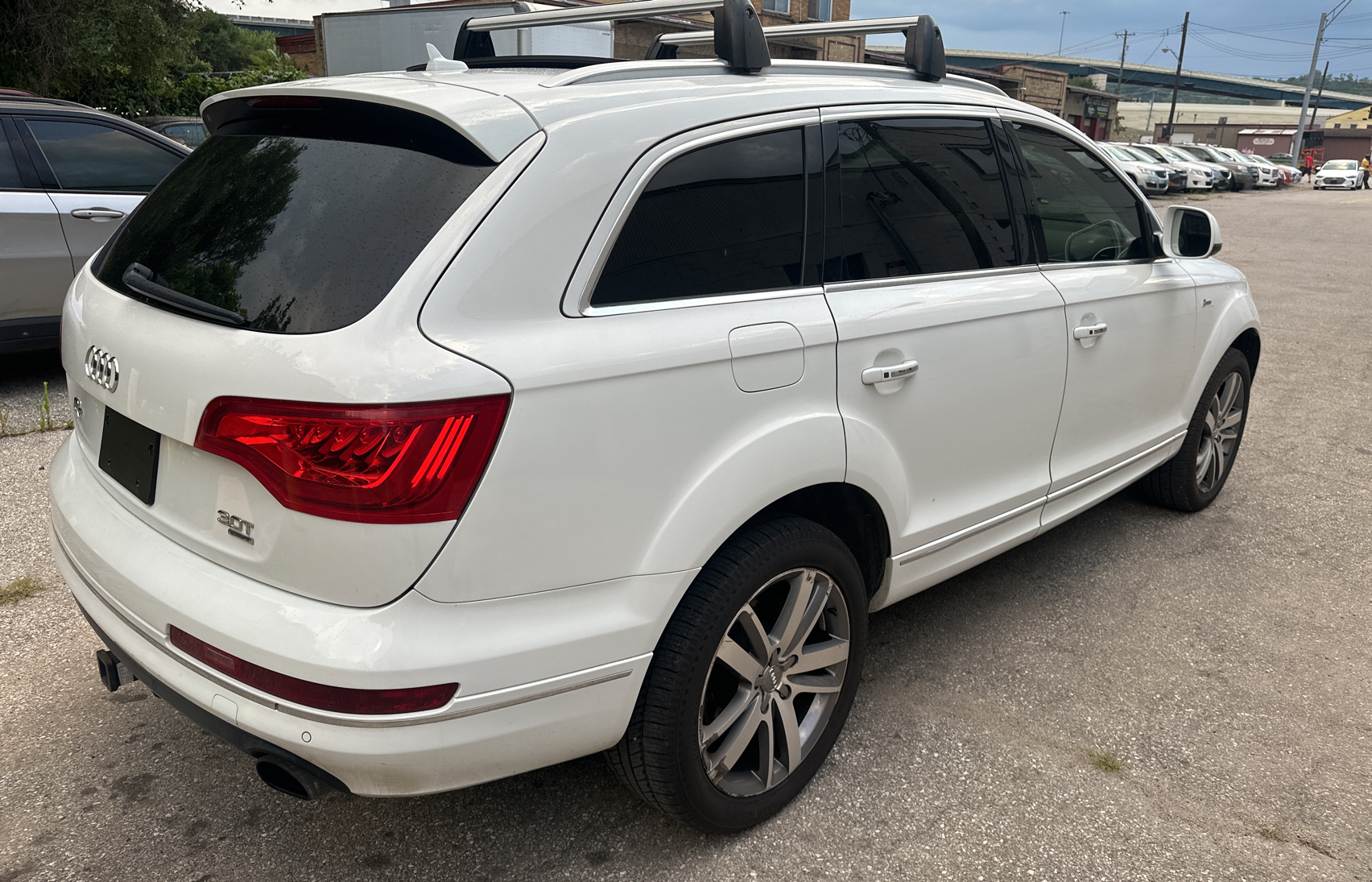 2014 Audi Q7 Premium Plus vin: WA1LGAFE6ED015226