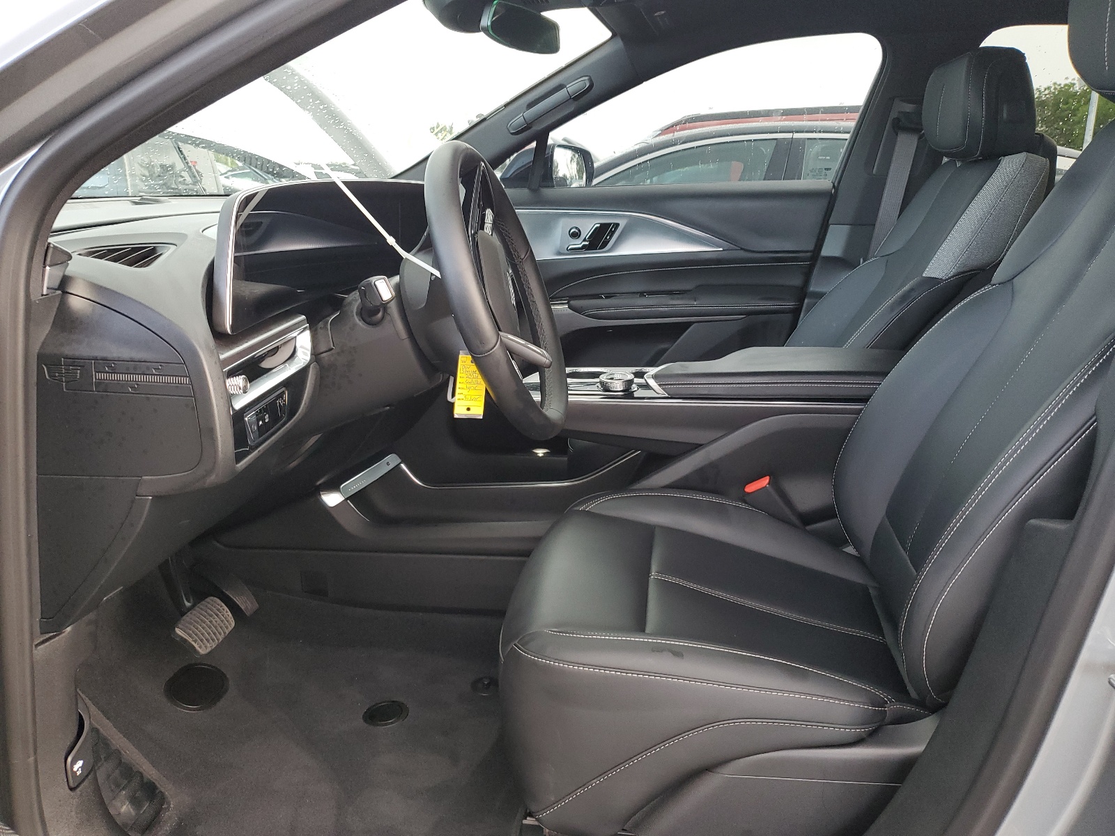 1GYKPMRK2RZ121342 2024 Cadillac Lyriq Tech