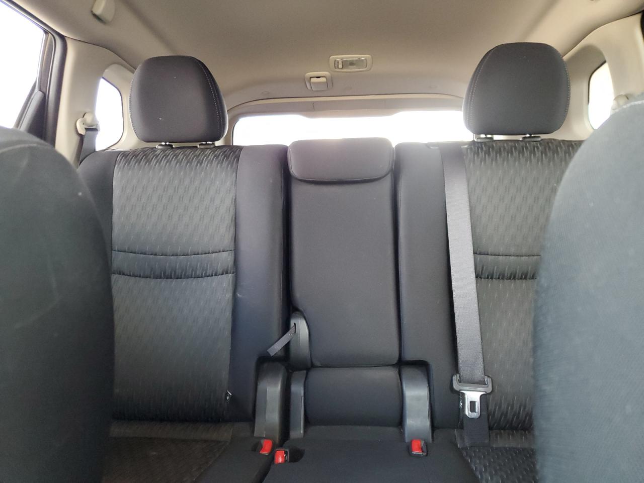 2017 Nissan Rogue S VIN: JN8AT2MV6HW002667 Lot: 63760724