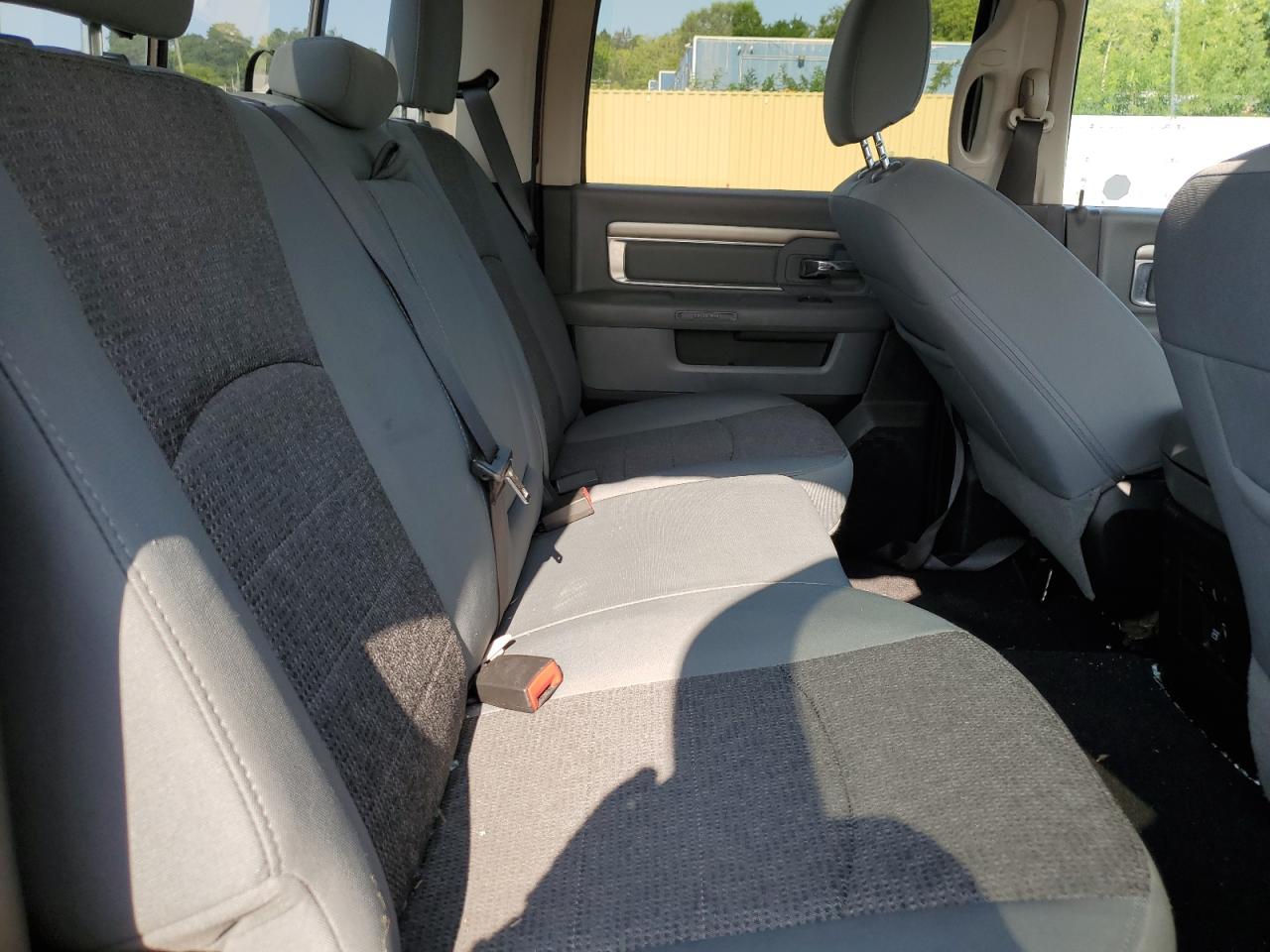 2018 Ram 2500 Slt VIN: 3C6UR5DL8JG113725 Lot: 64627254