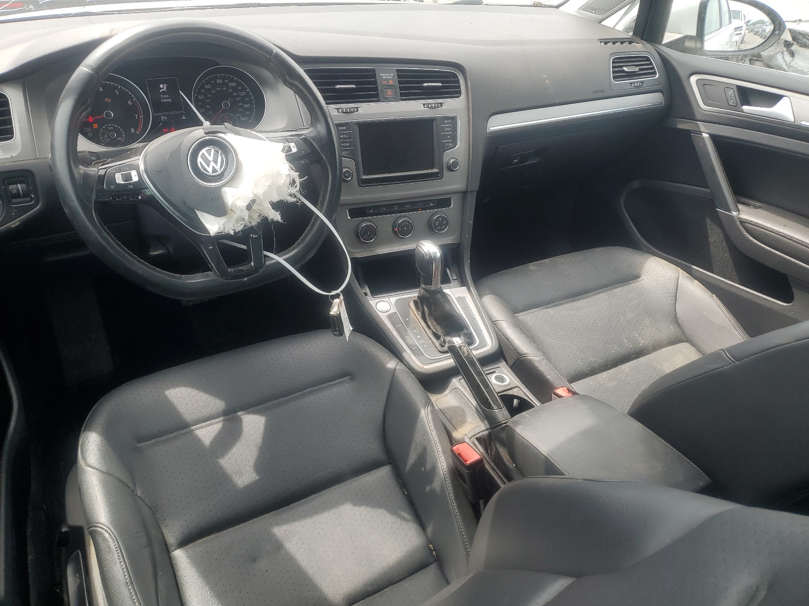 3VWC17AU7GM514971 2016 Volkswagen Golf Sportwagen S