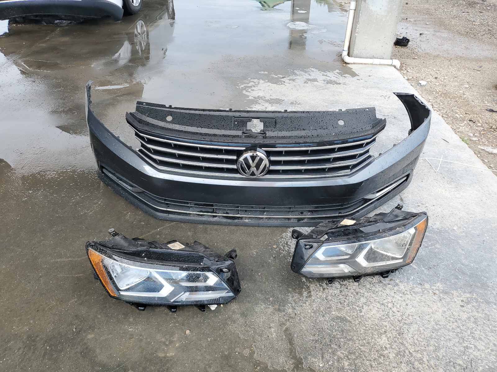 1VWAT7A36HC069067 2017 Volkswagen Passat S