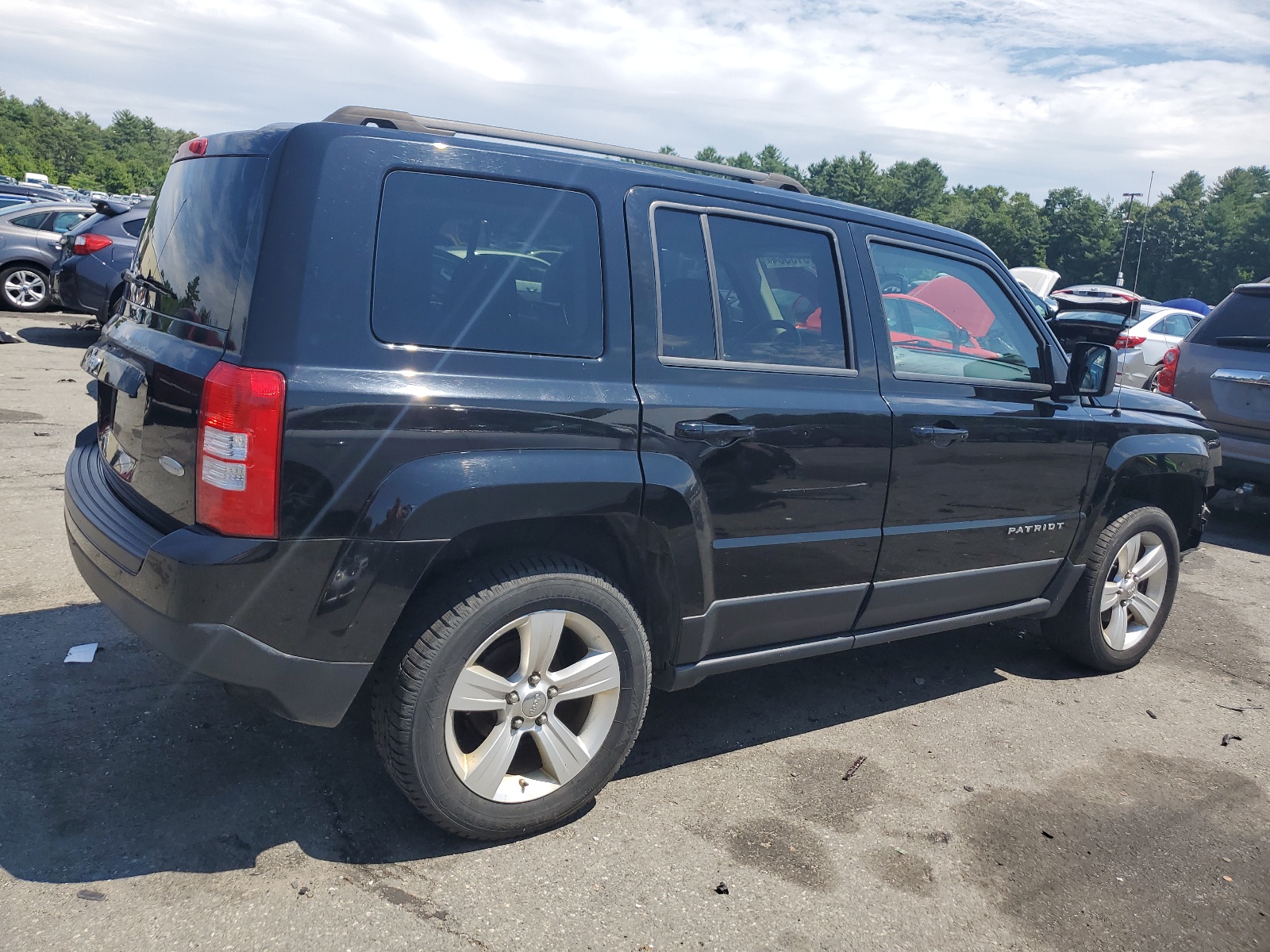 2012 Jeep Patriot Latitude vin: 1C4NJRFB1CD686191