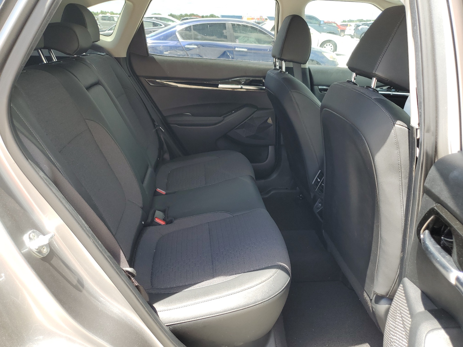 KNDEU2AA5P7372402 2023 Kia Seltos S