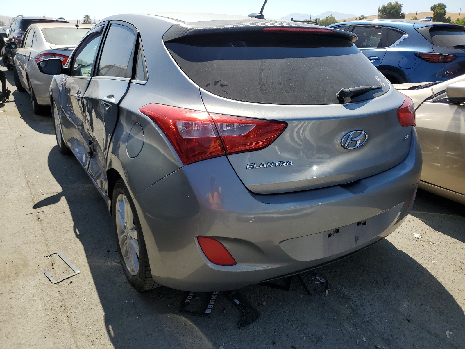 2015 Hyundai Elantra Gt vin: KMHD35LH4FU242682