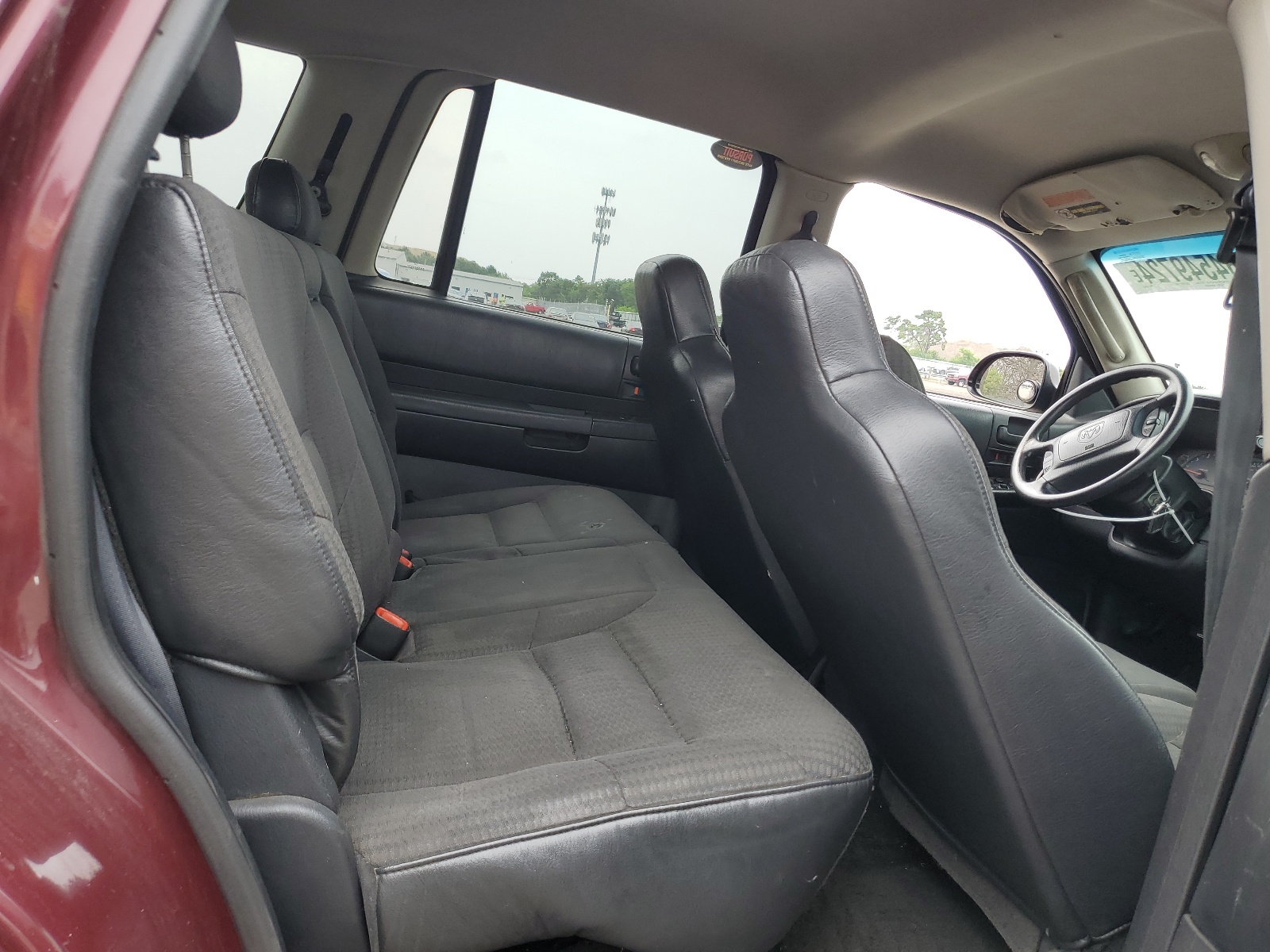 1B4HS38N12F157483 2002 Dodge Durango Sport