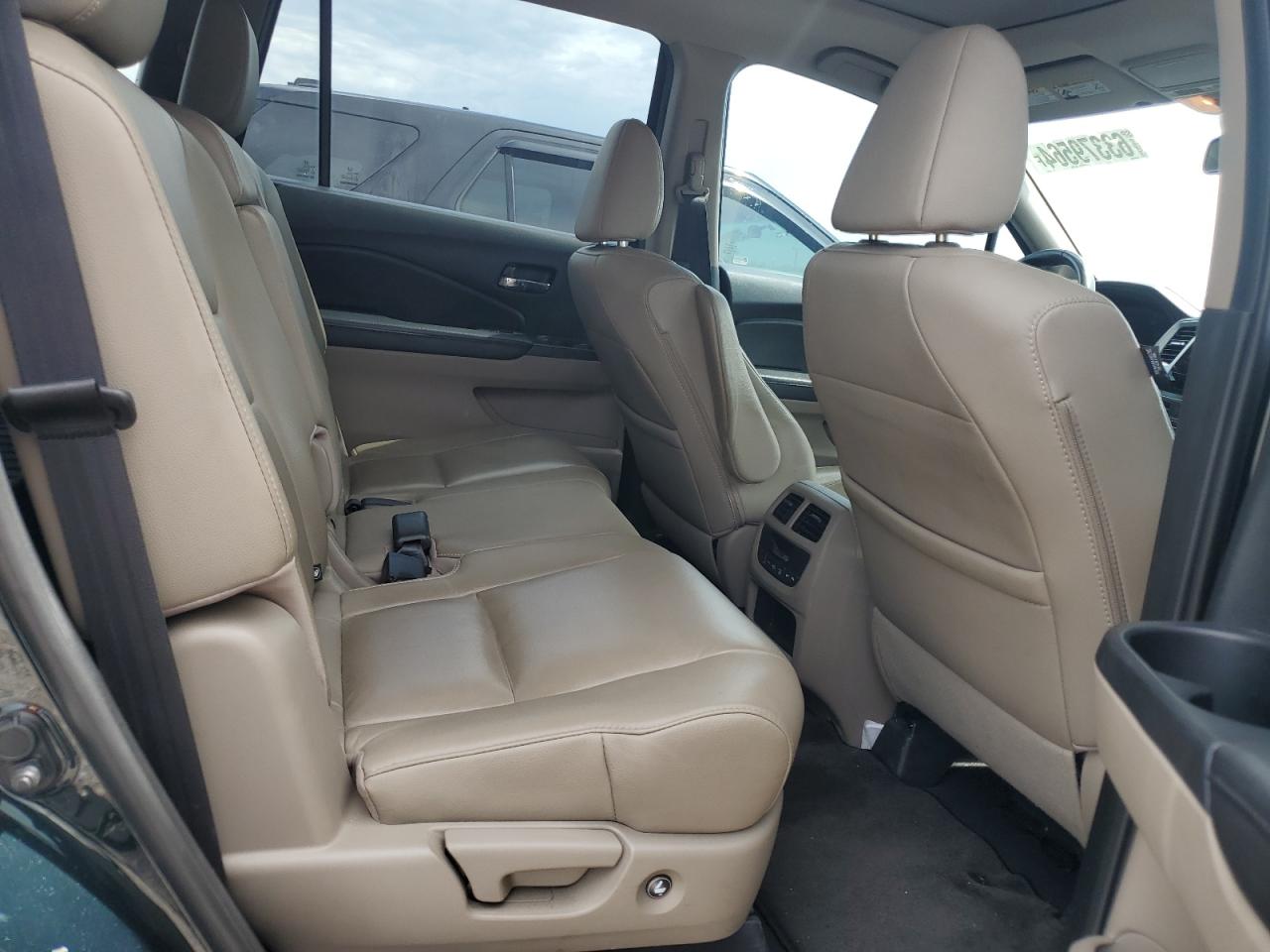 2016 Honda Pilot Exln VIN: 5FNYF5H79GB047815 Lot: 63379564