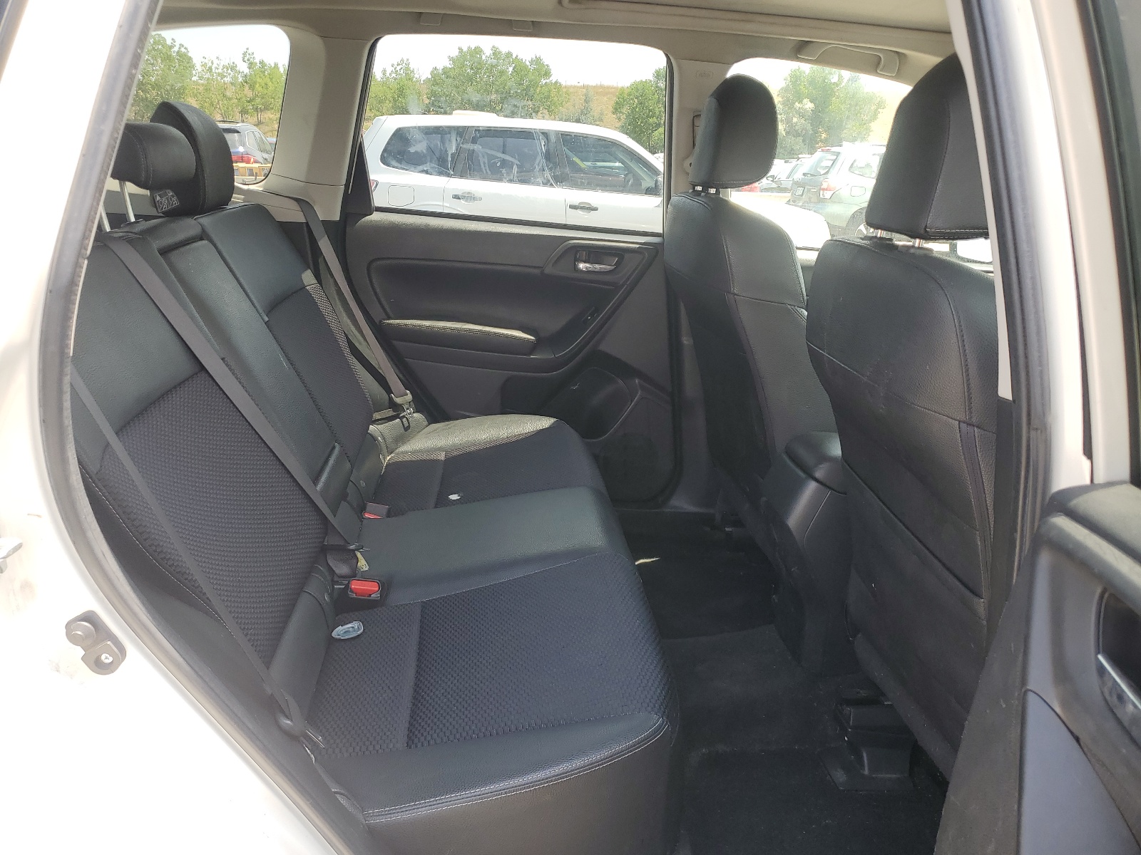 JF2SJGDC4FH554074 2015 Subaru Forester 2.0Xt Premium