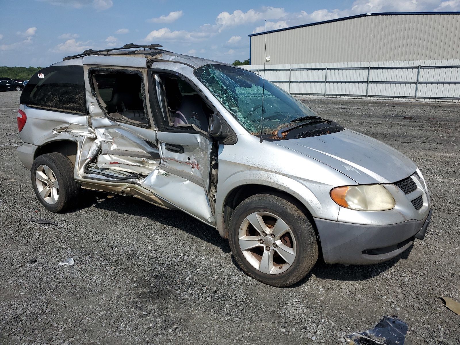 1B4GP25B72B740729 2002 Dodge Caravan Se