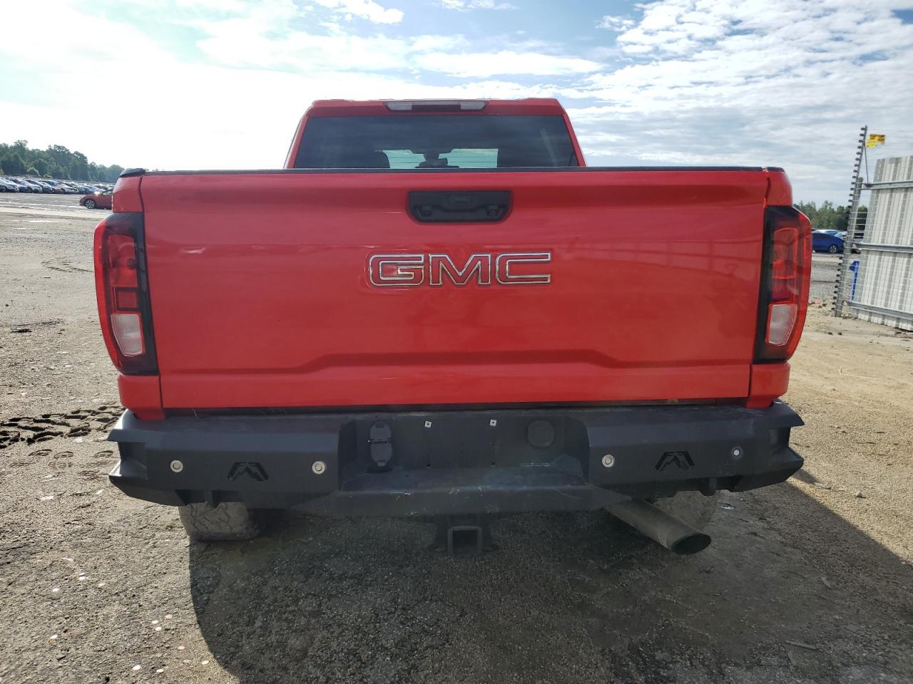 2022 GMC Sierra K2500 Heavy Duty VIN: 1GT49LE73NF225709 Lot: 63643074